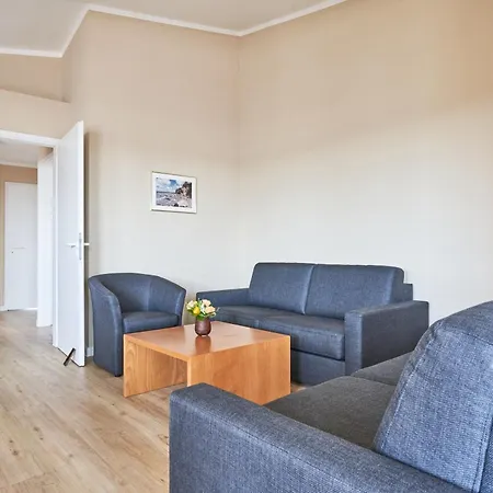 Apartment 387, Seepark *