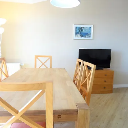 387, Seepark Apartment *